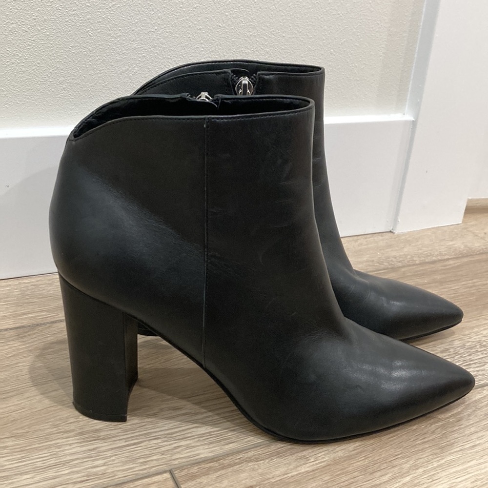 Marc Fisher Unno Pointed Toe Bootie - Picture 5 of 14